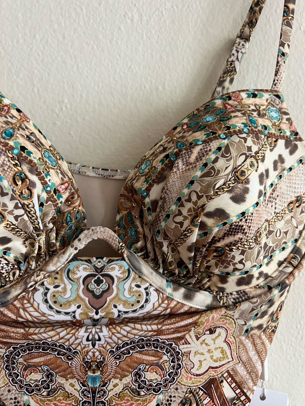 NWT Camilla Ththrone Wire Moulder Bra Beige Paisley One Piece Swimsuit Small - Picture 9 of 15